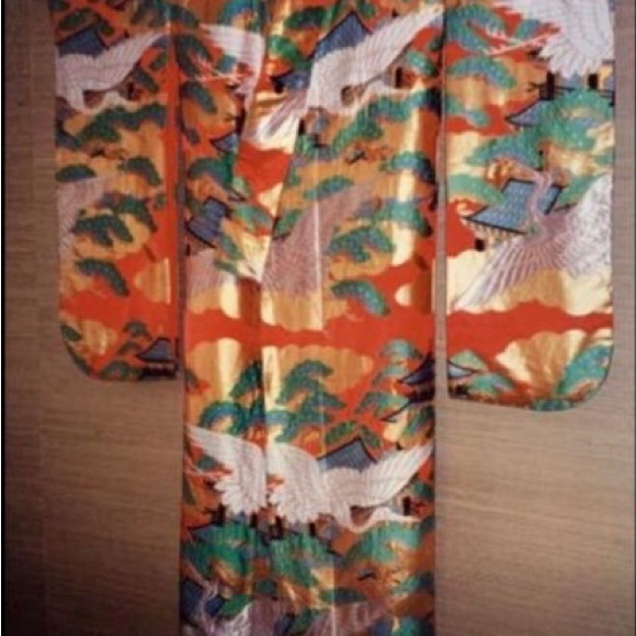 Antique wedding kimono. Over 100 yrs old - Picture 7 of 7